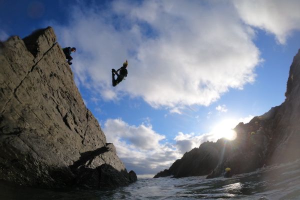 Coasteering Baggy Point, Croyde